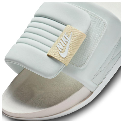 Nike Offcourt Adjust Slides